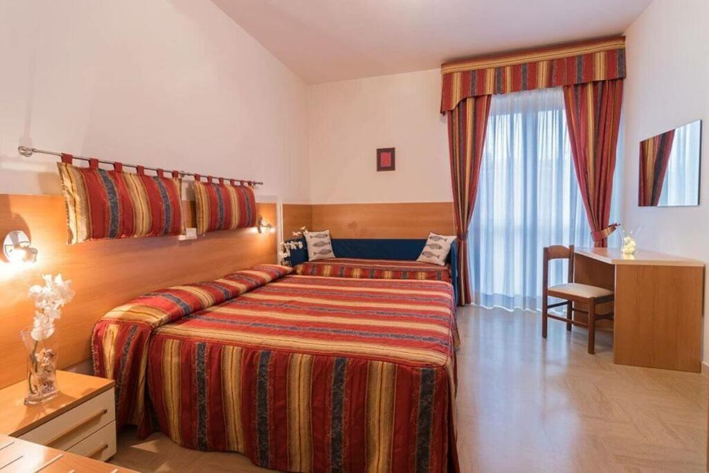 Hotel Corallo Giulianova Εξωτερικό φωτογραφία